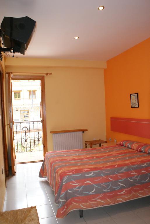 Hostal Los Valles Bielsa Exteriér fotografie