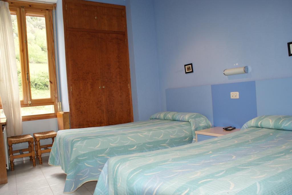 Hostal Los Valles Bielsa Exteriér fotografie