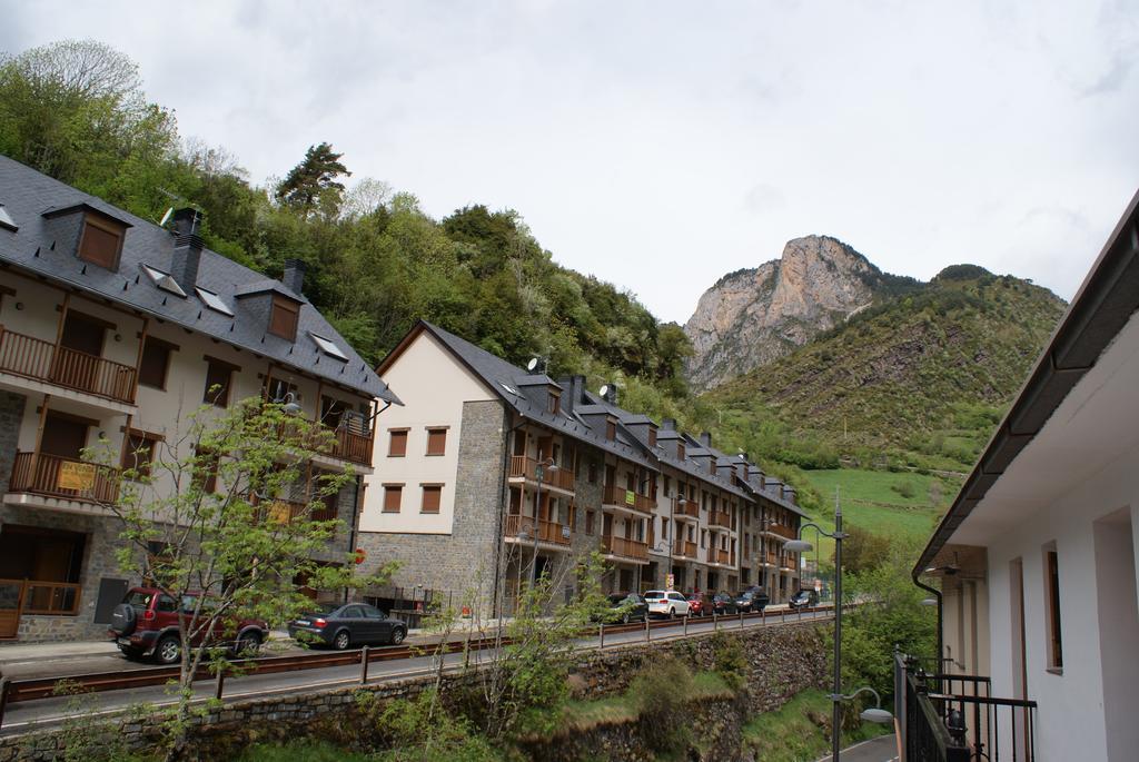 Hostal Los Valles Bielsa Exteriér fotografie