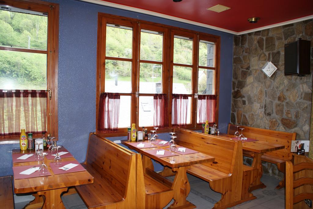 Hostal Los Valles Bielsa Exteriér fotografie