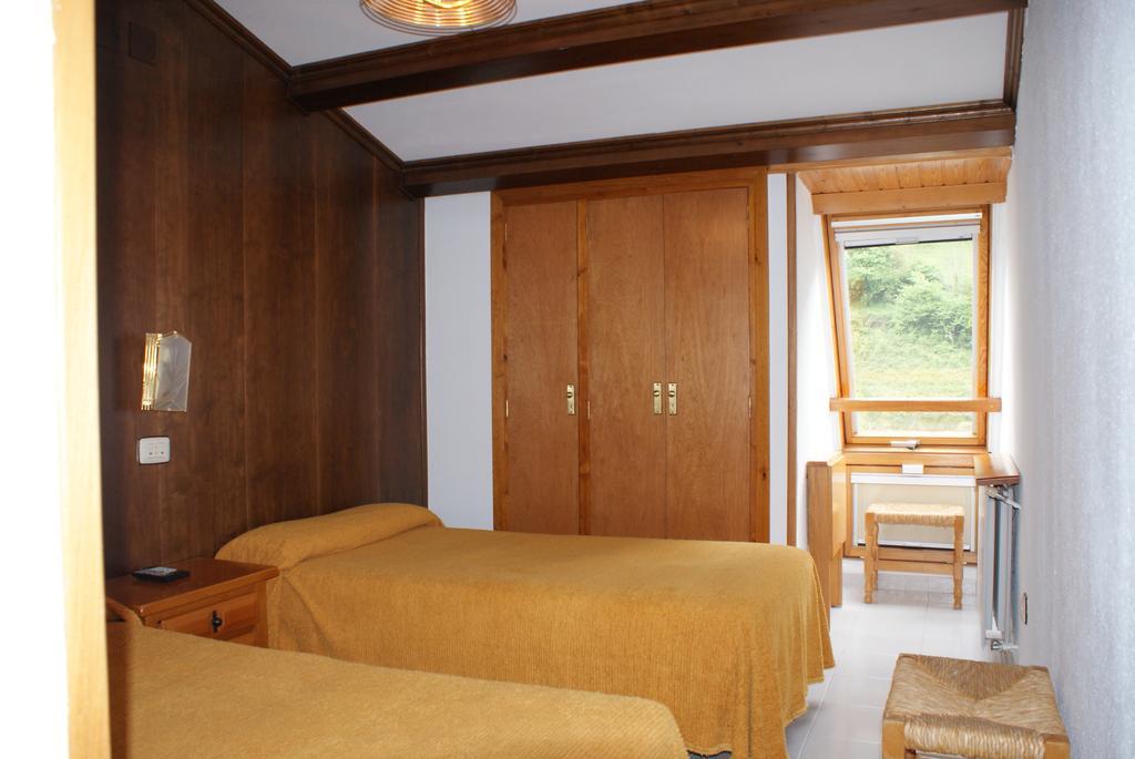 Hostal Los Valles Bielsa Exteriér fotografie