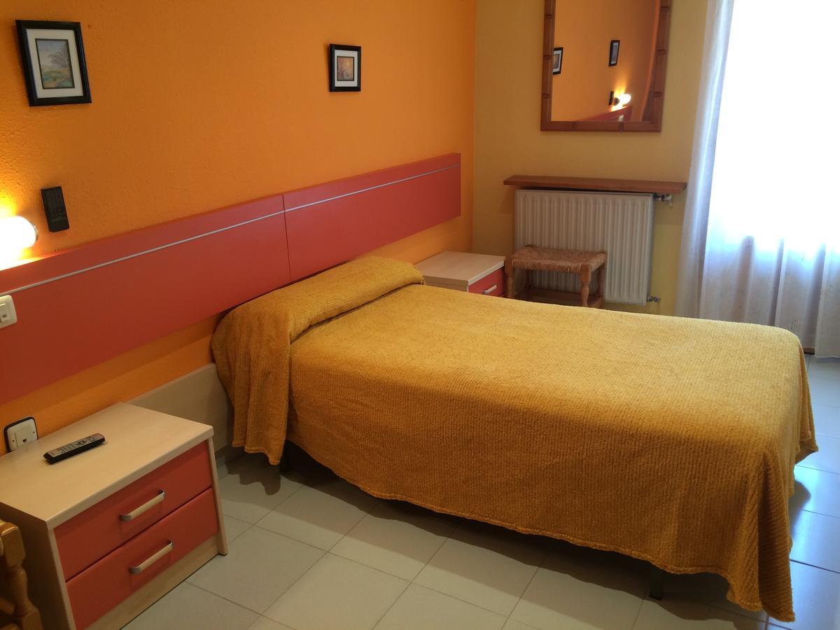 Hostal Los Valles Bielsa Pokoj fotografie